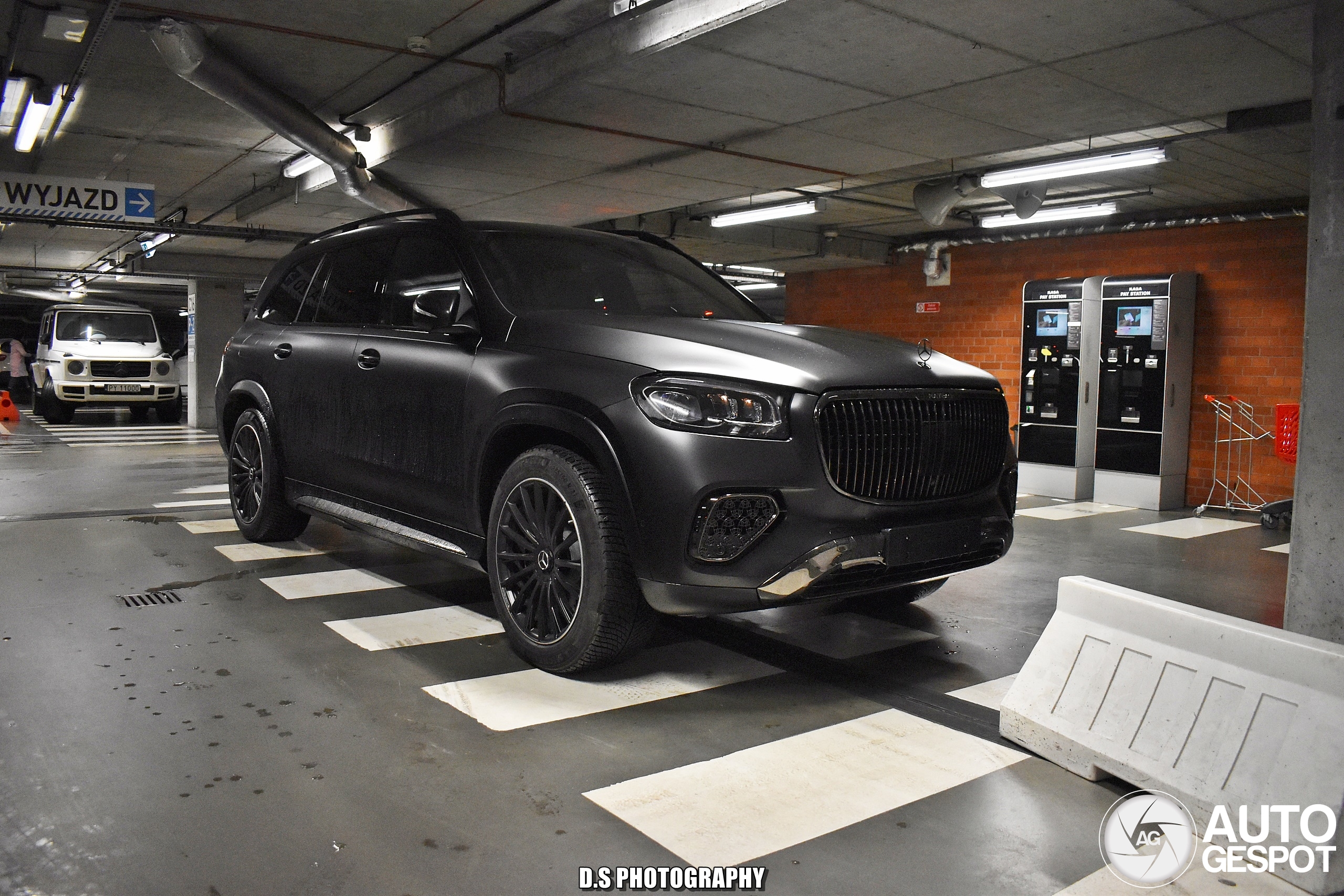 Mercedes-Maybach GLS 600 2024 Night Series