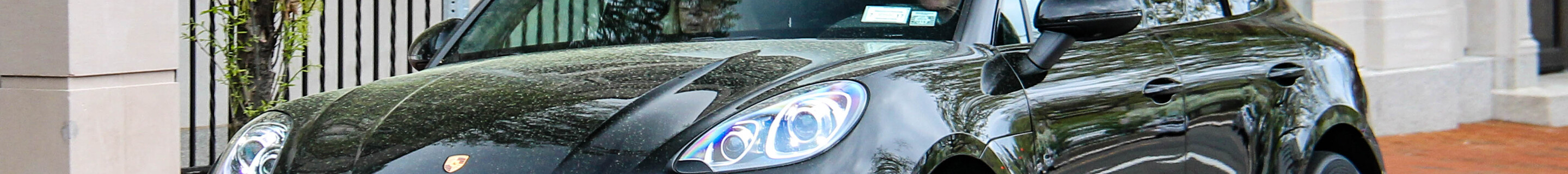 Porsche 95B Macan Turbo