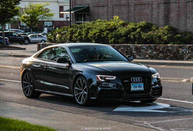 Audi RS5 B8 2012