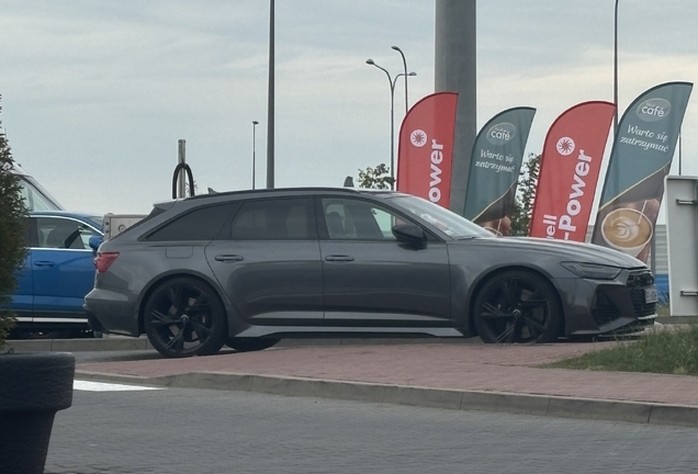 Audi RS6 Avant C8