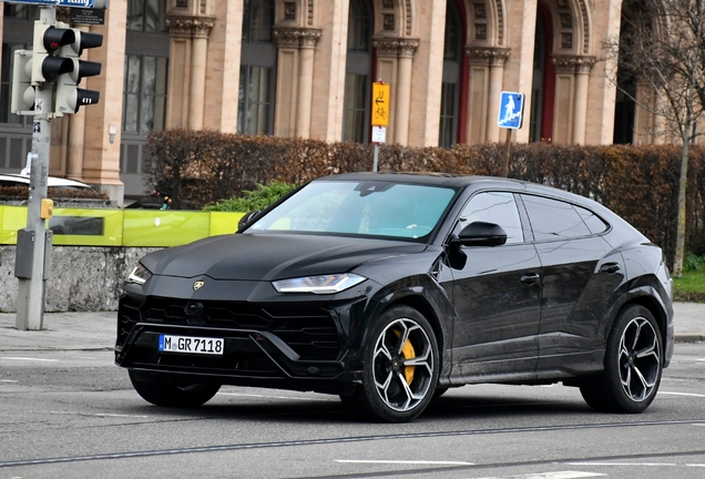 Lamborghini Urus