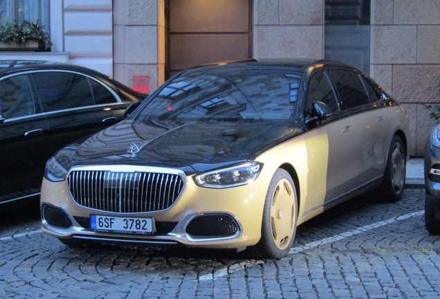 Mercedes-Maybach S 680 X223 Virgil Abloh Edition