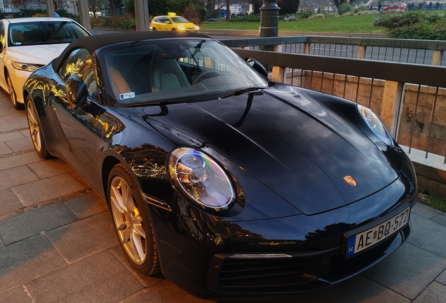 Porsche 992 Carrera 4S Cabriolet MkI