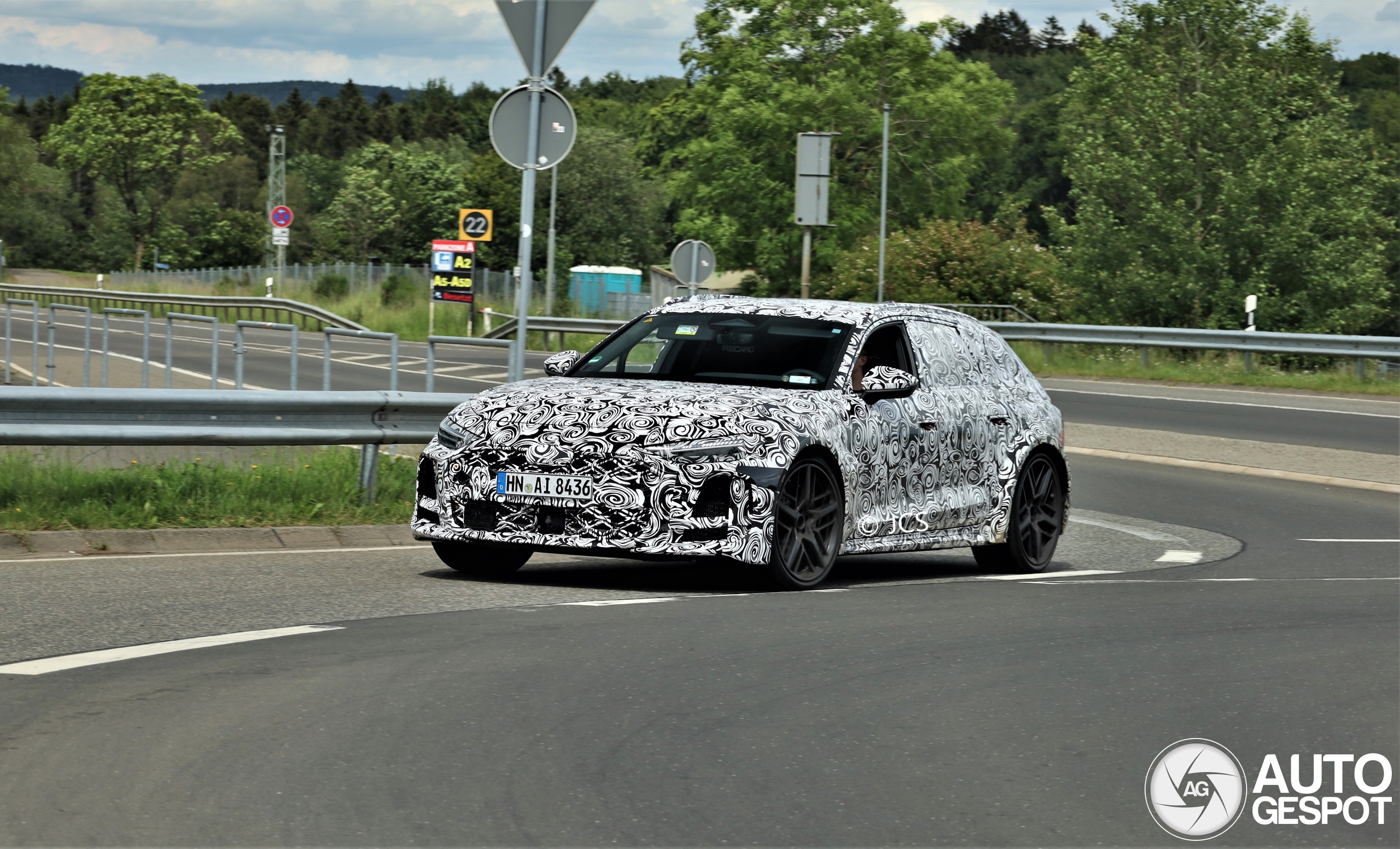 Audi RS5 Avant B10