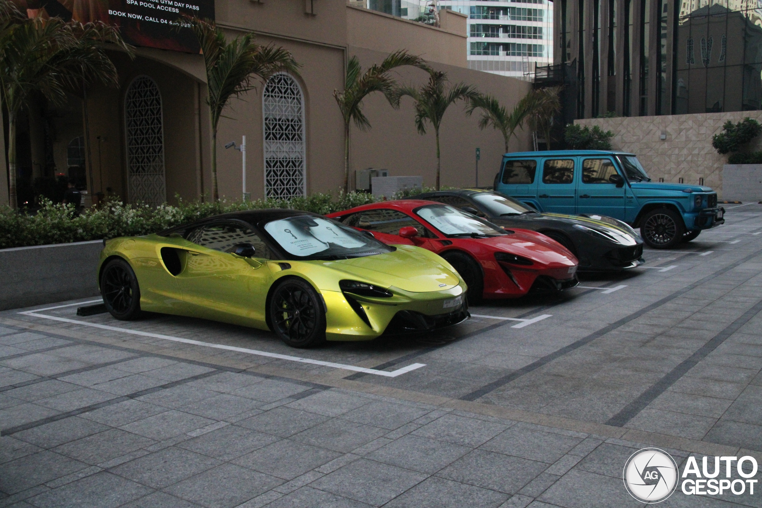 McLaren Artura Spider