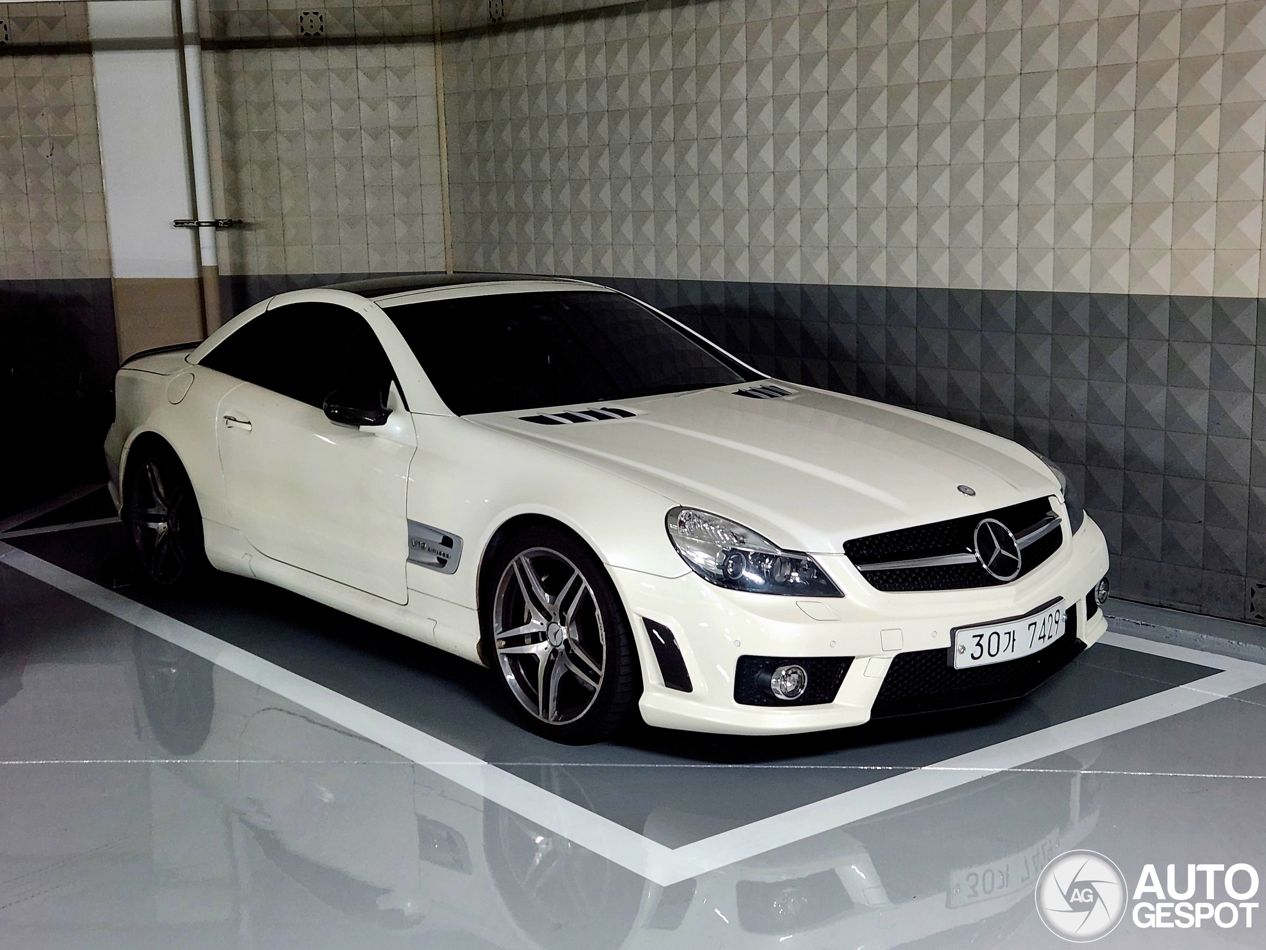 Mercedes-Benz SL 65 AMG R230 2009 - 23 December 2024