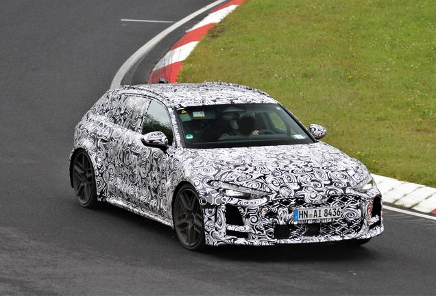 Audi RS5 Avant B10