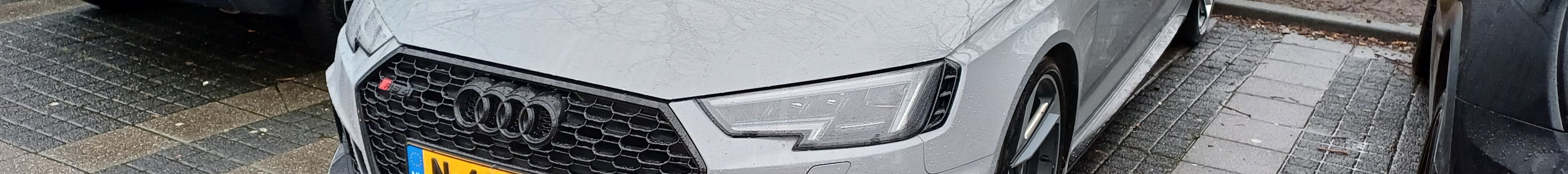 Audi RS4 Avant B9