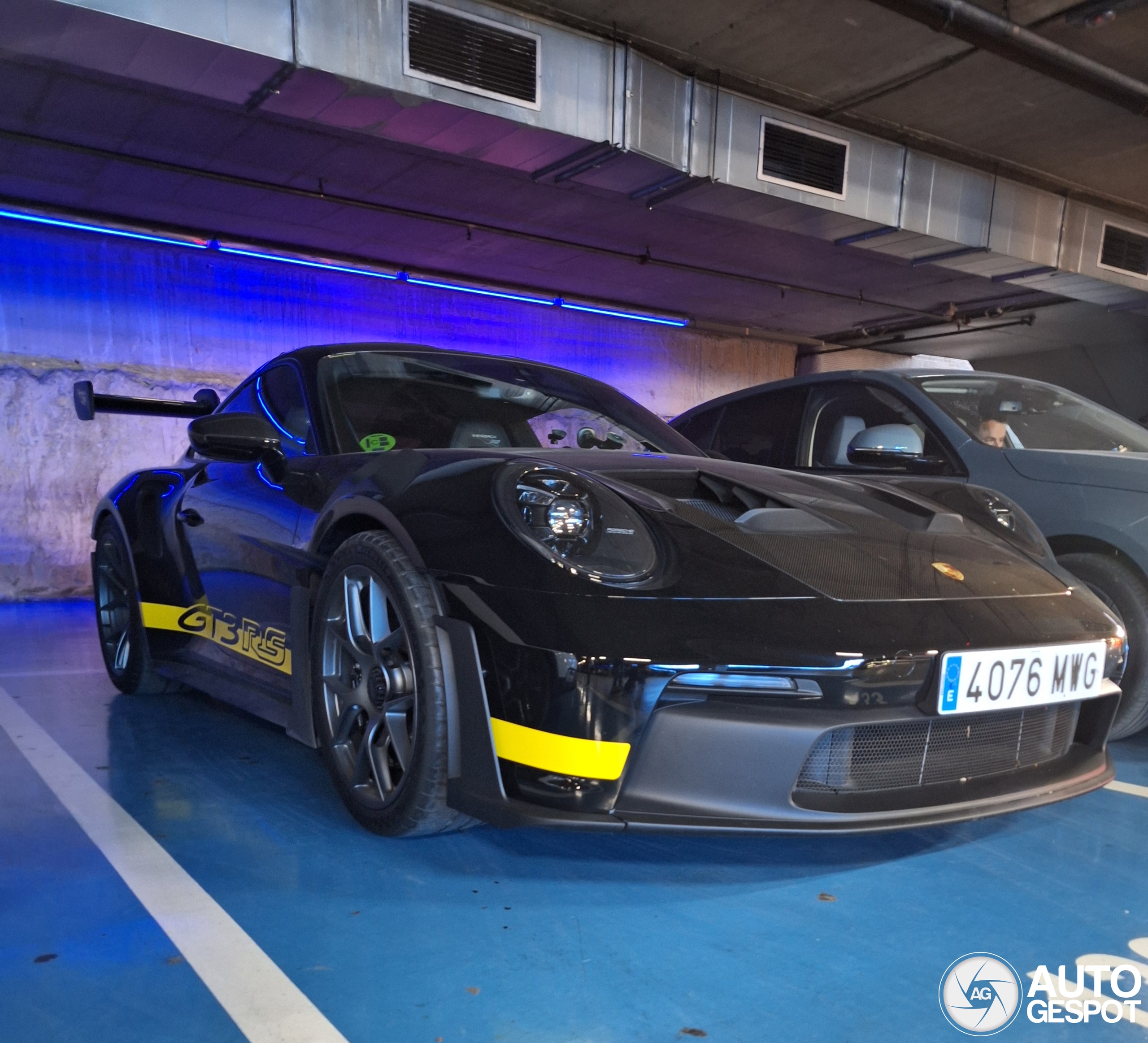 Porsche 992 GT3 RS MkI Weissach Package
