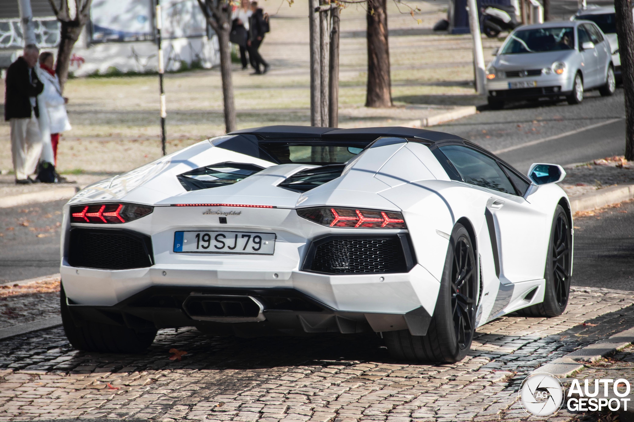 Lamborghini Aventador LP700-4 Roadster