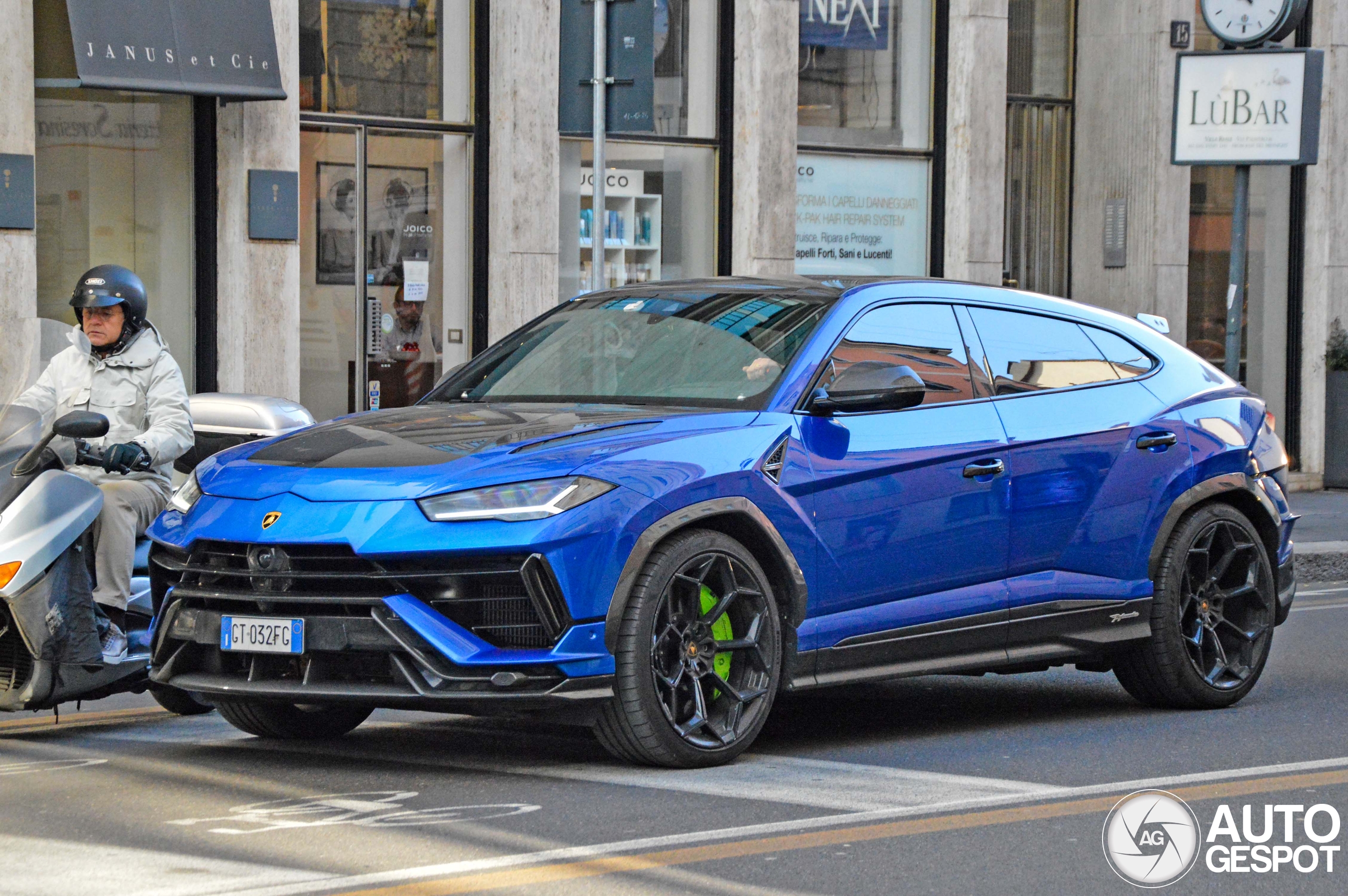 Lamborghini Urus Performante