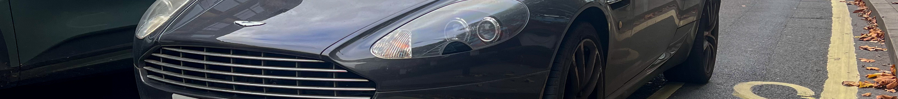Aston Martin DB9 2010