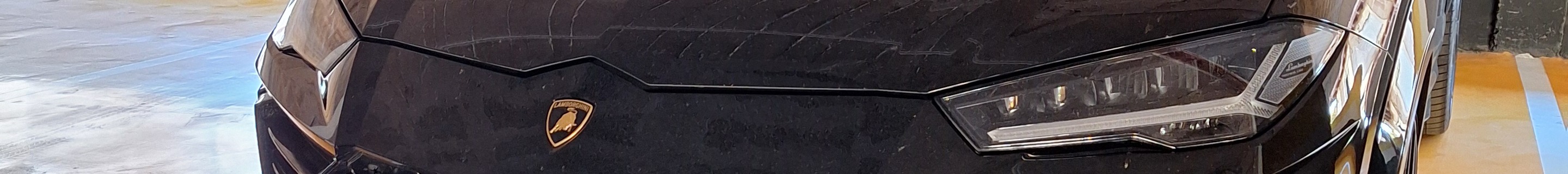 Lamborghini Urus Nero Design