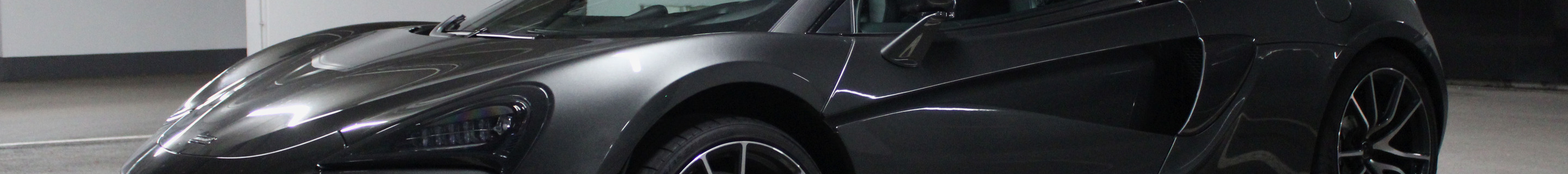McLaren 570GT