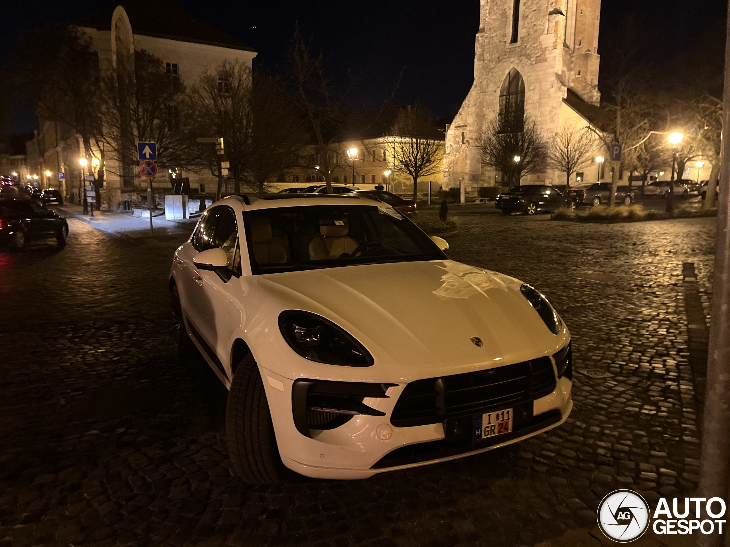 Porsche 95B Macan GTS MkII
