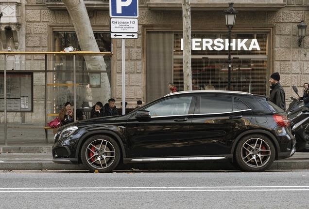 Mercedes-Benz GLA 45 AMG X156
