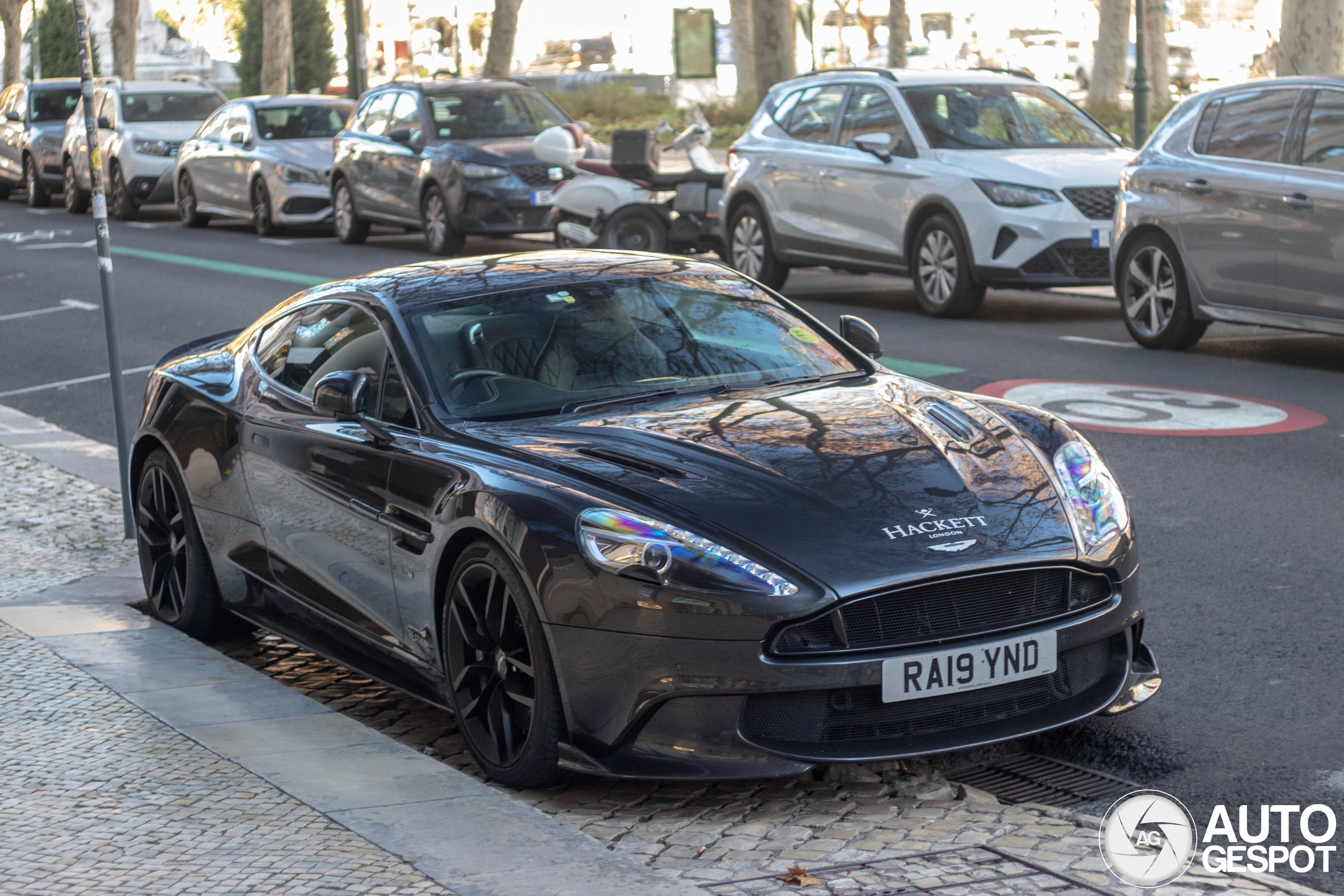 Aston Martin Vanquish S 2017