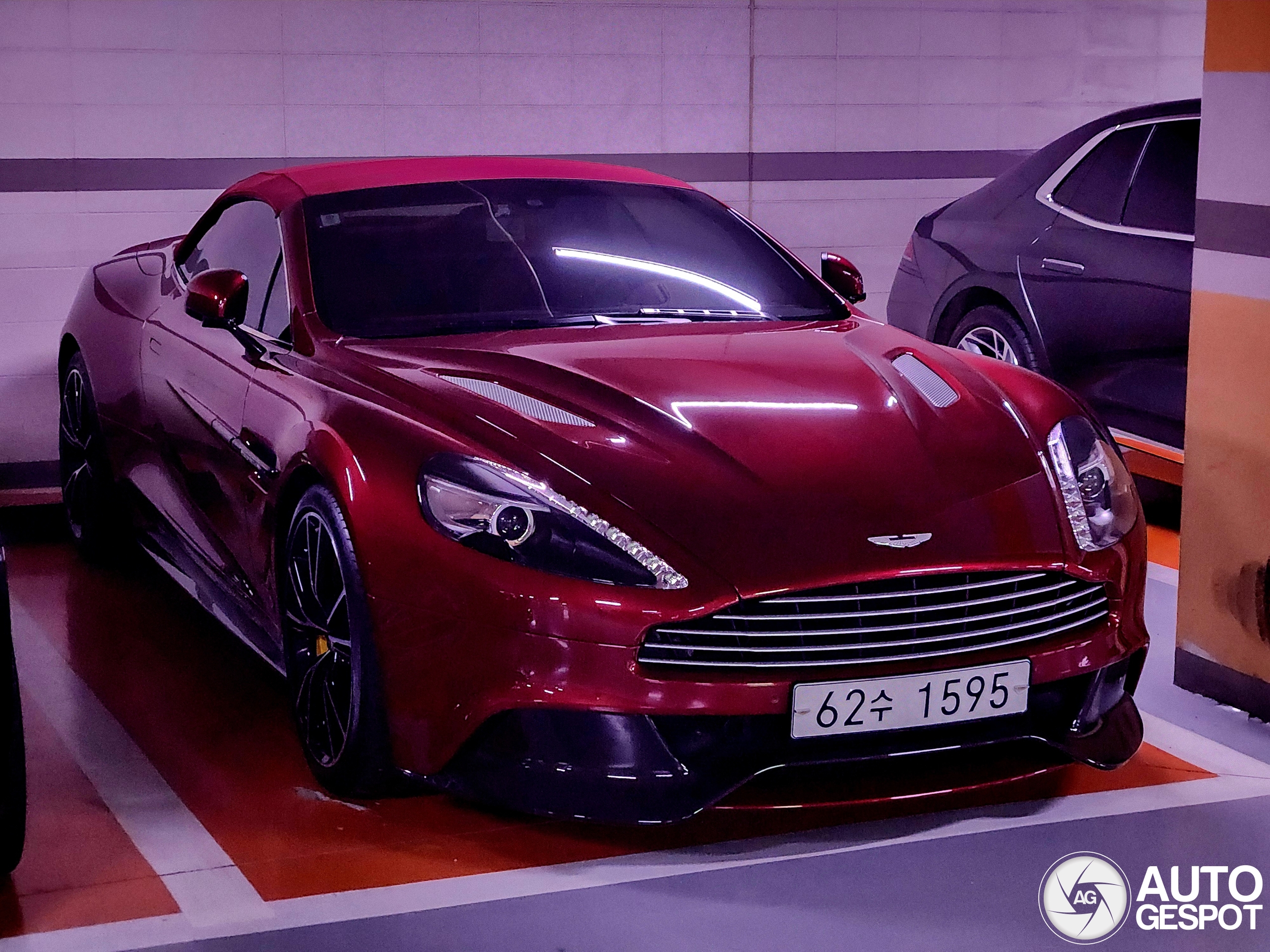 Aston Martin Vanquish Volante