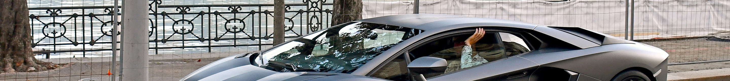 Lamborghini Aventador LP700-4