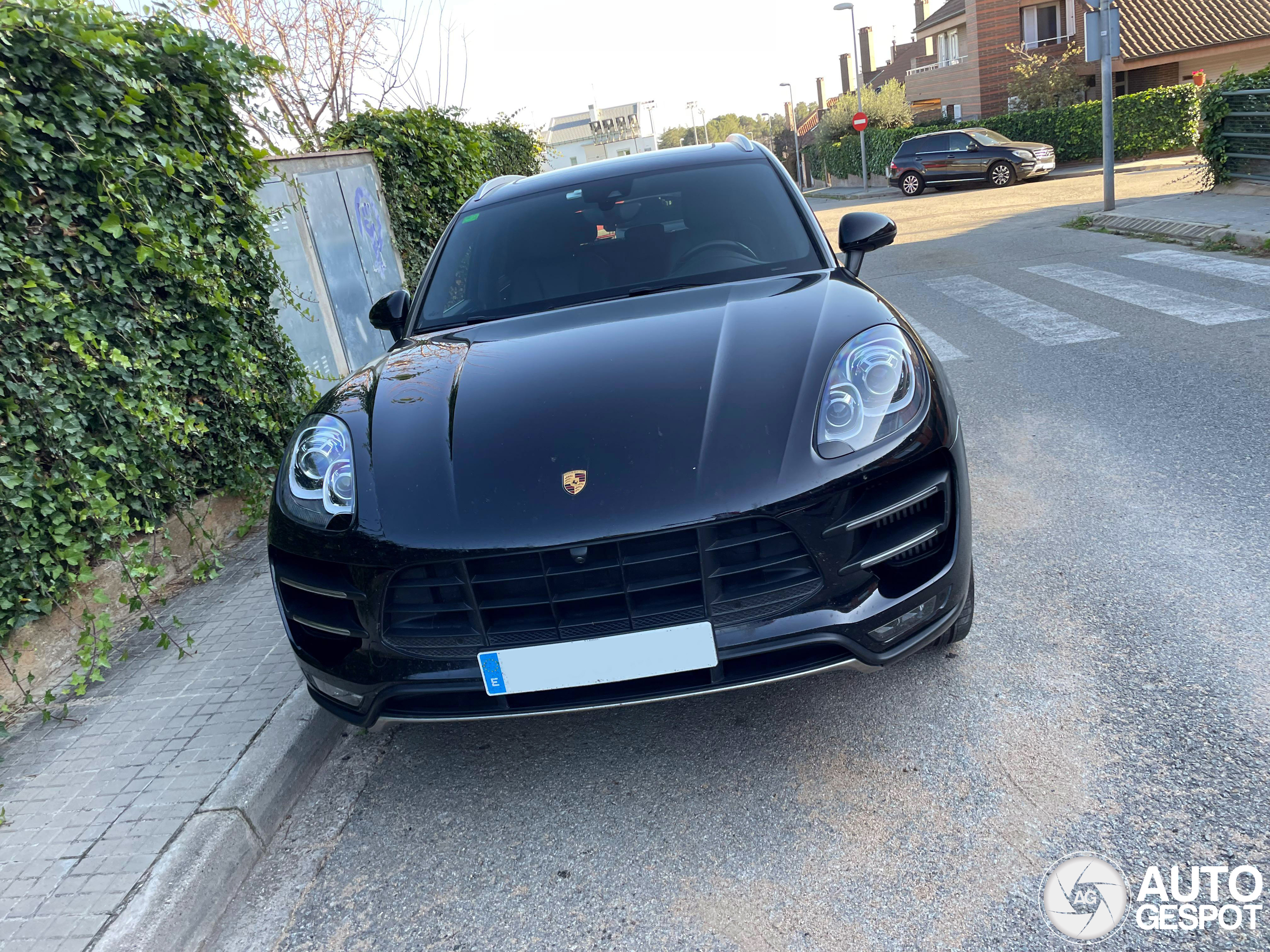 Porsche 95B Macan Turbo