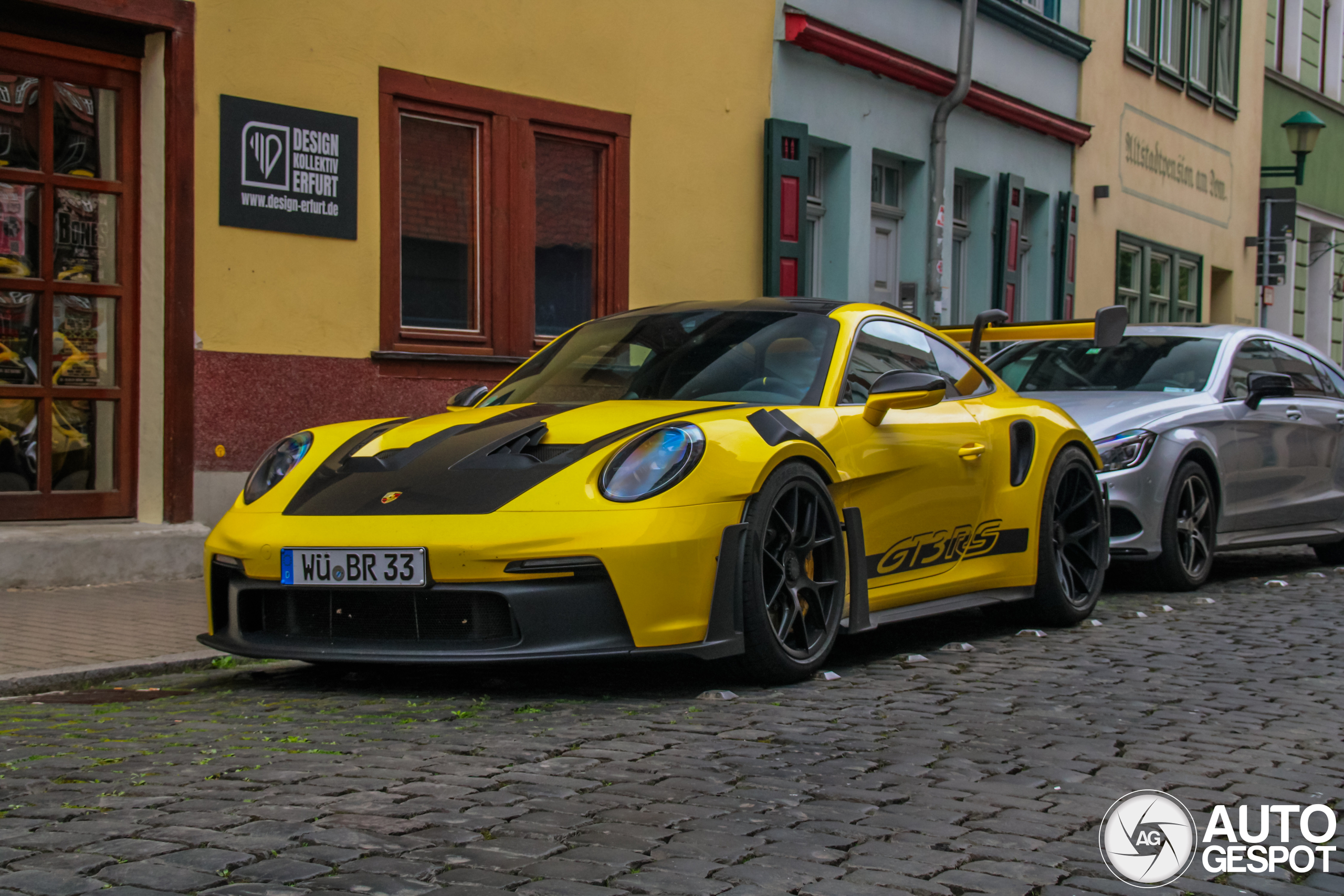 Porsche 992 GT3 RS Weissach Package