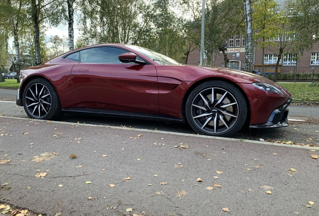 Aston Martin V8 Vantage 2018