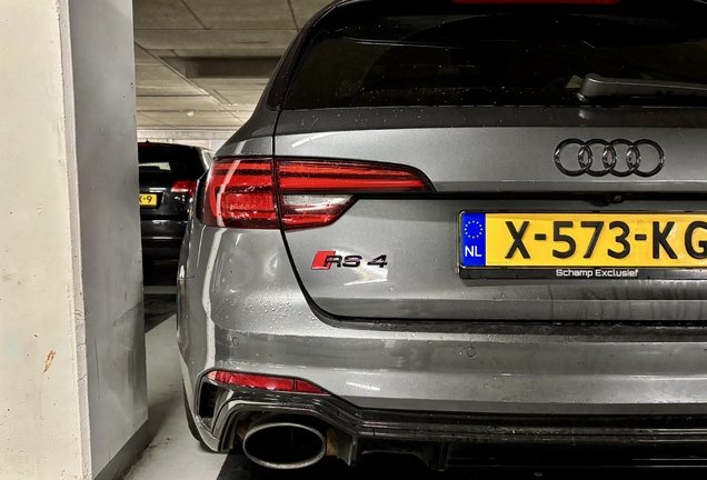 Audi RS4 Avant B9