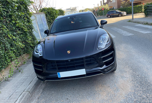 Porsche 95B Macan Turbo