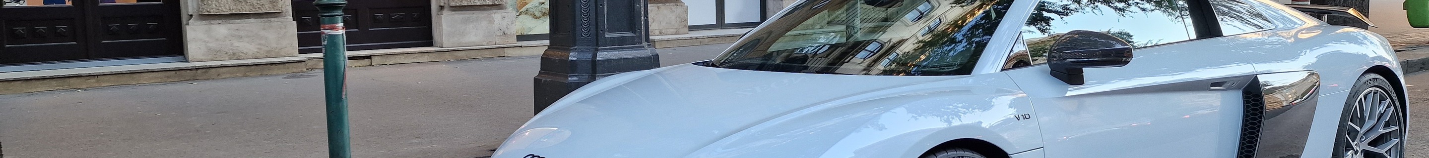 Audi R8 V10 Plus 2015