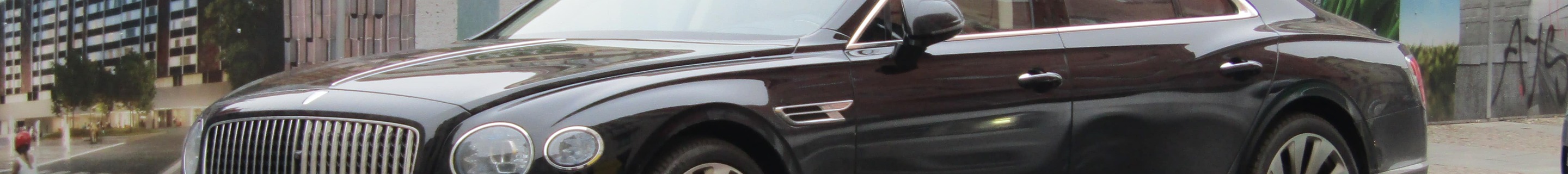 Bentley Flying Spur V8 Azure