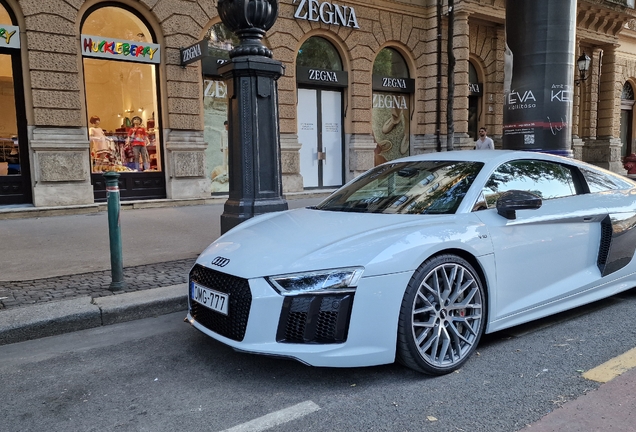 Audi R8 V10 Plus 2015