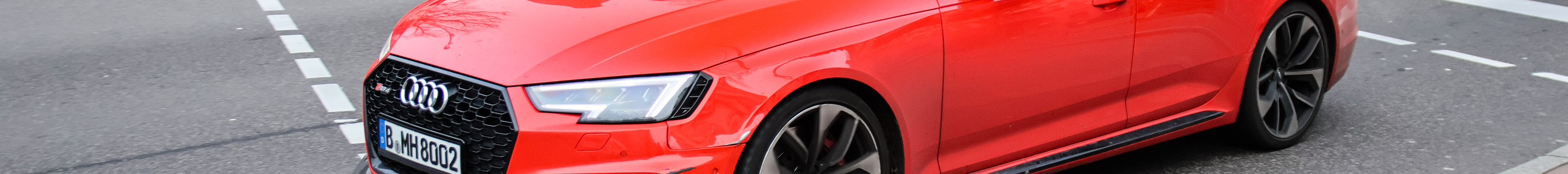 Audi RS4 Avant B9