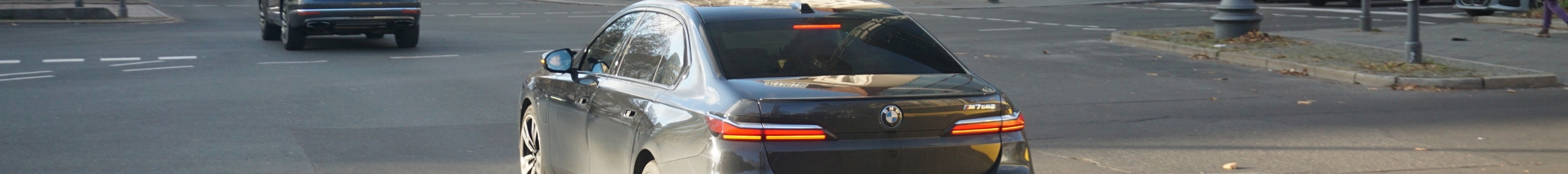 BMW M760e xDrive
