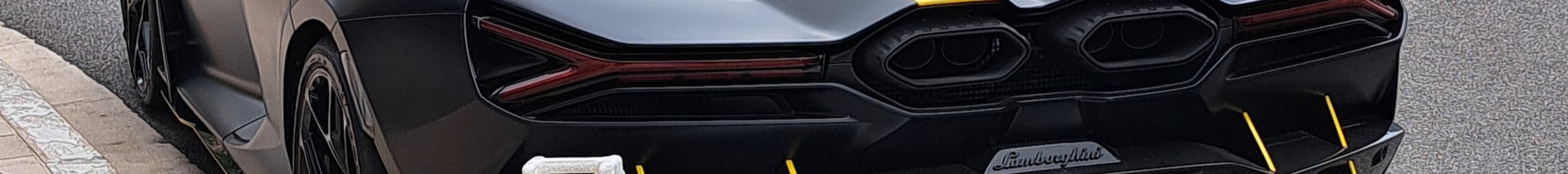 Lamborghini Revuelto