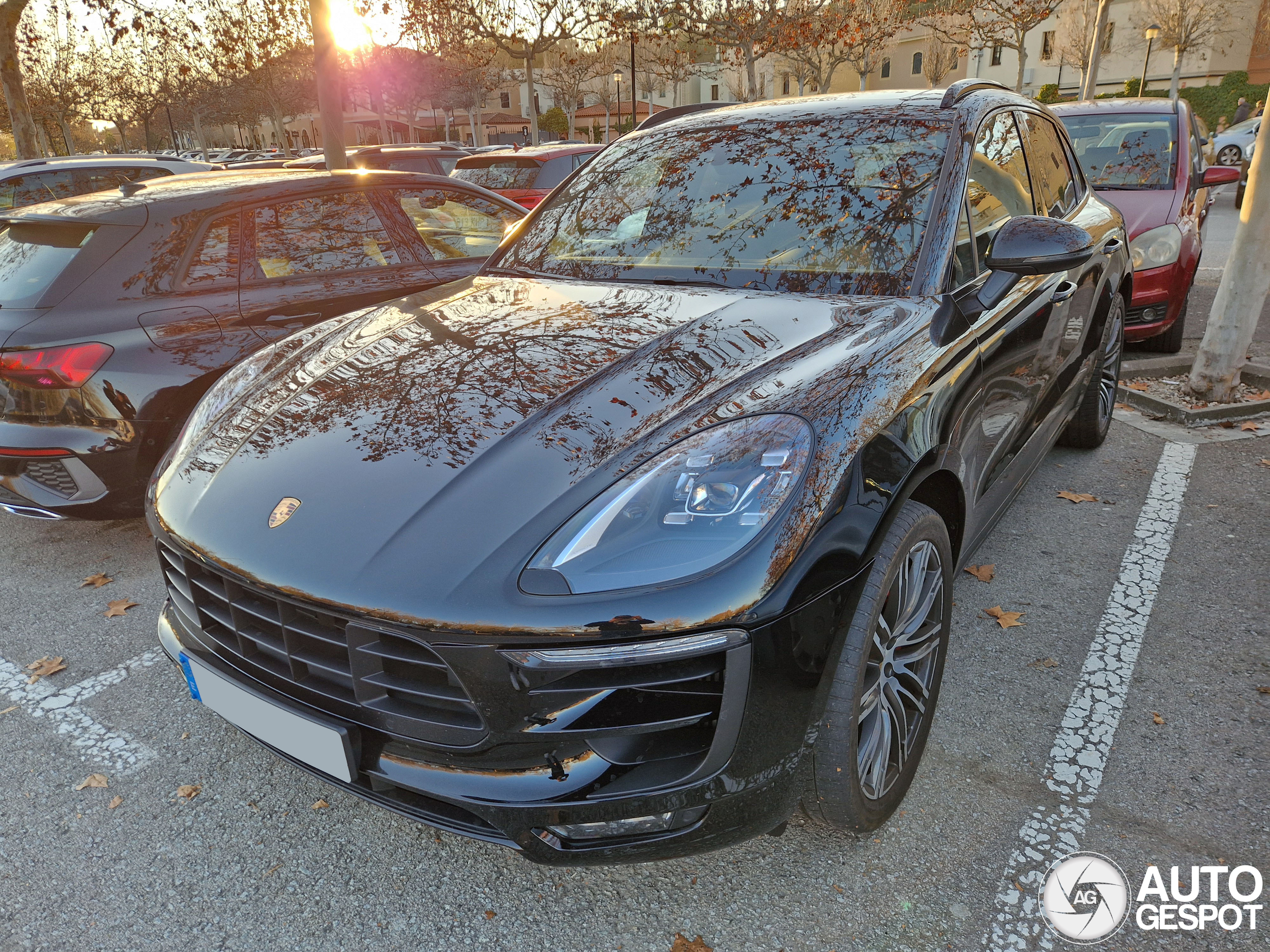 Porsche 95B Macan GTS