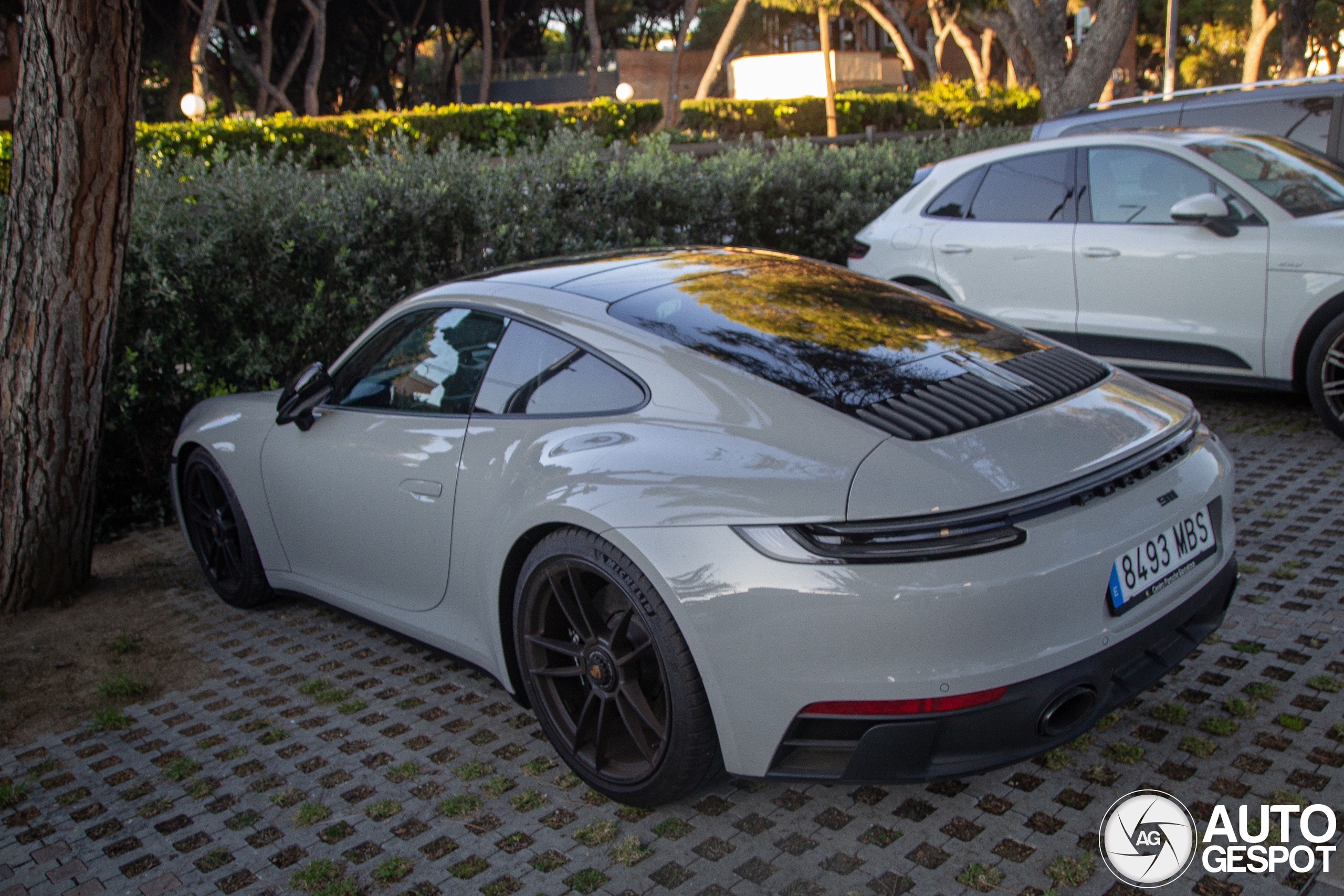 Porsche 992 Carrera GTS