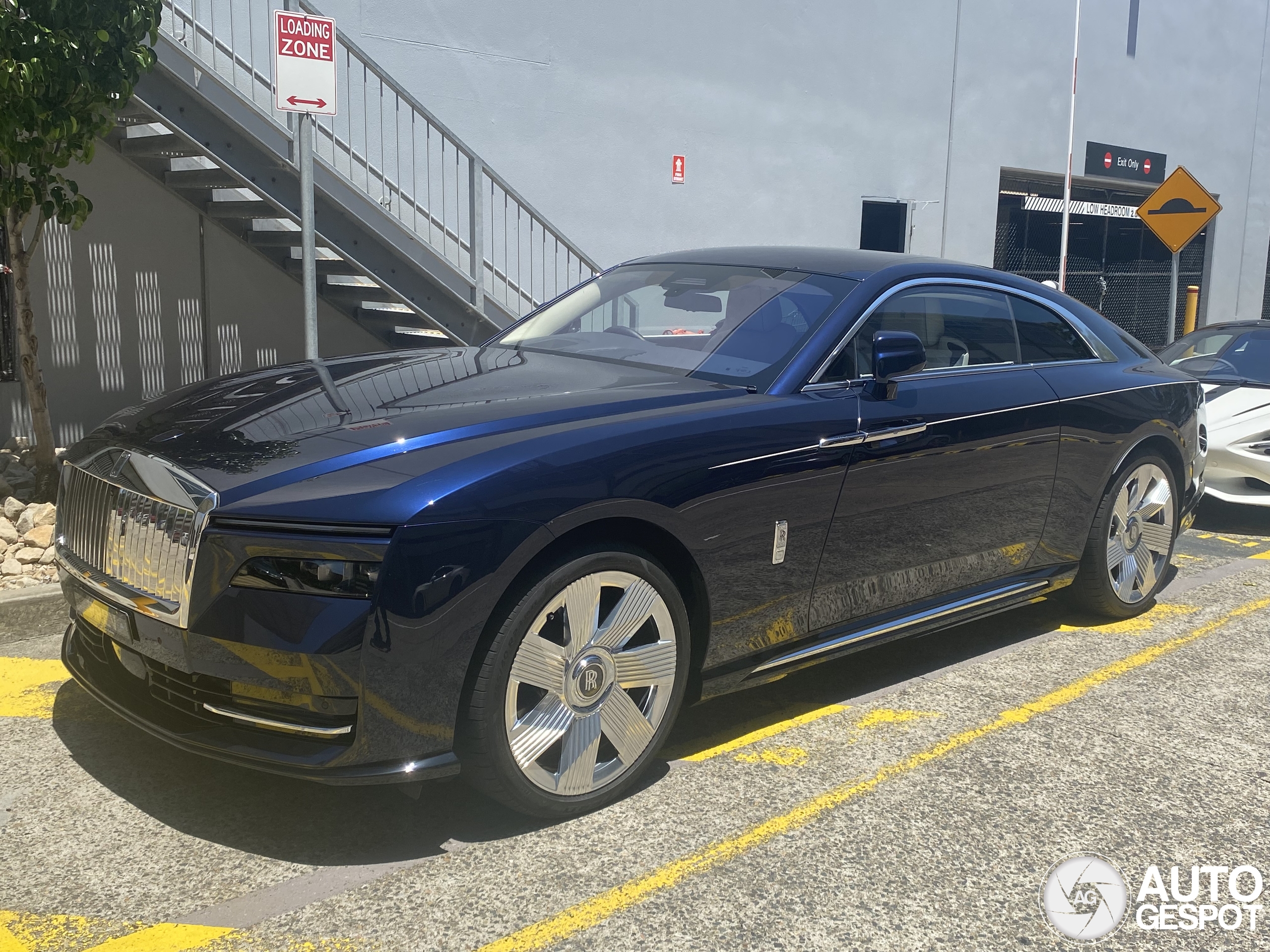 Rolls-Royce Spectre