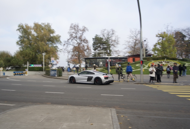 Audi R8 V10 Plus 2015