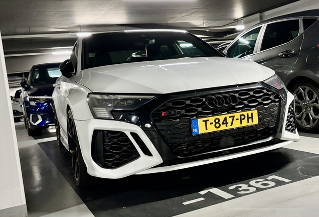 Audi RS3 Sedan 8Y