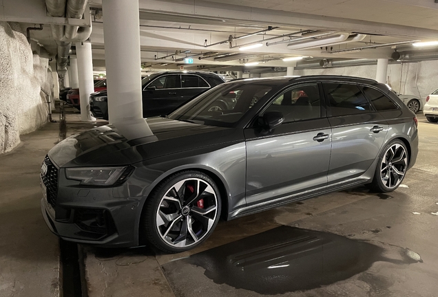 Audi RS4 Avant B9