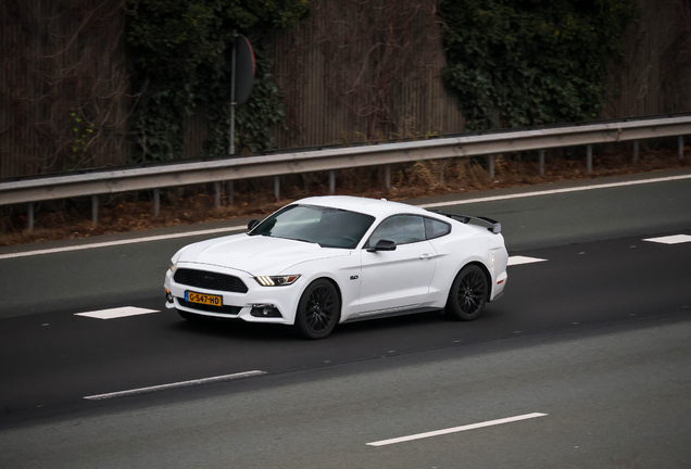 Ford Mustang GT 2015