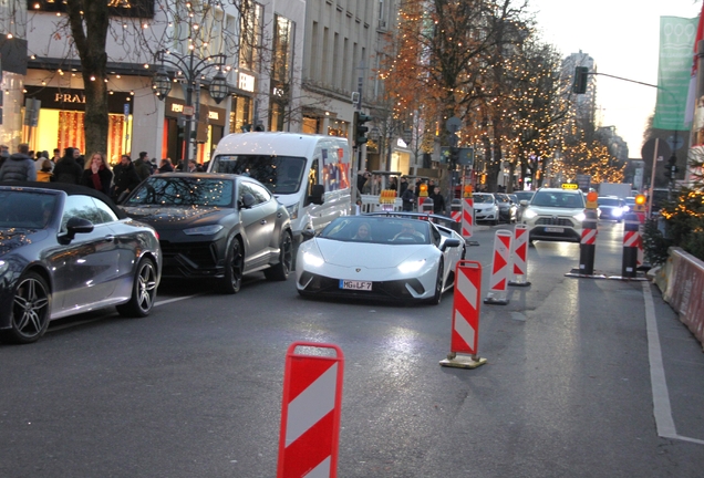Lamborghini Huracán LP640-4 Performante Spyder