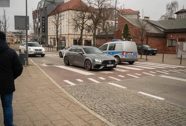 Mercedes-AMG A 45 S W177