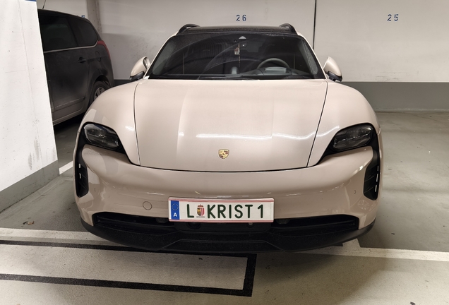 Porsche Taycan GTS Sport Turismo