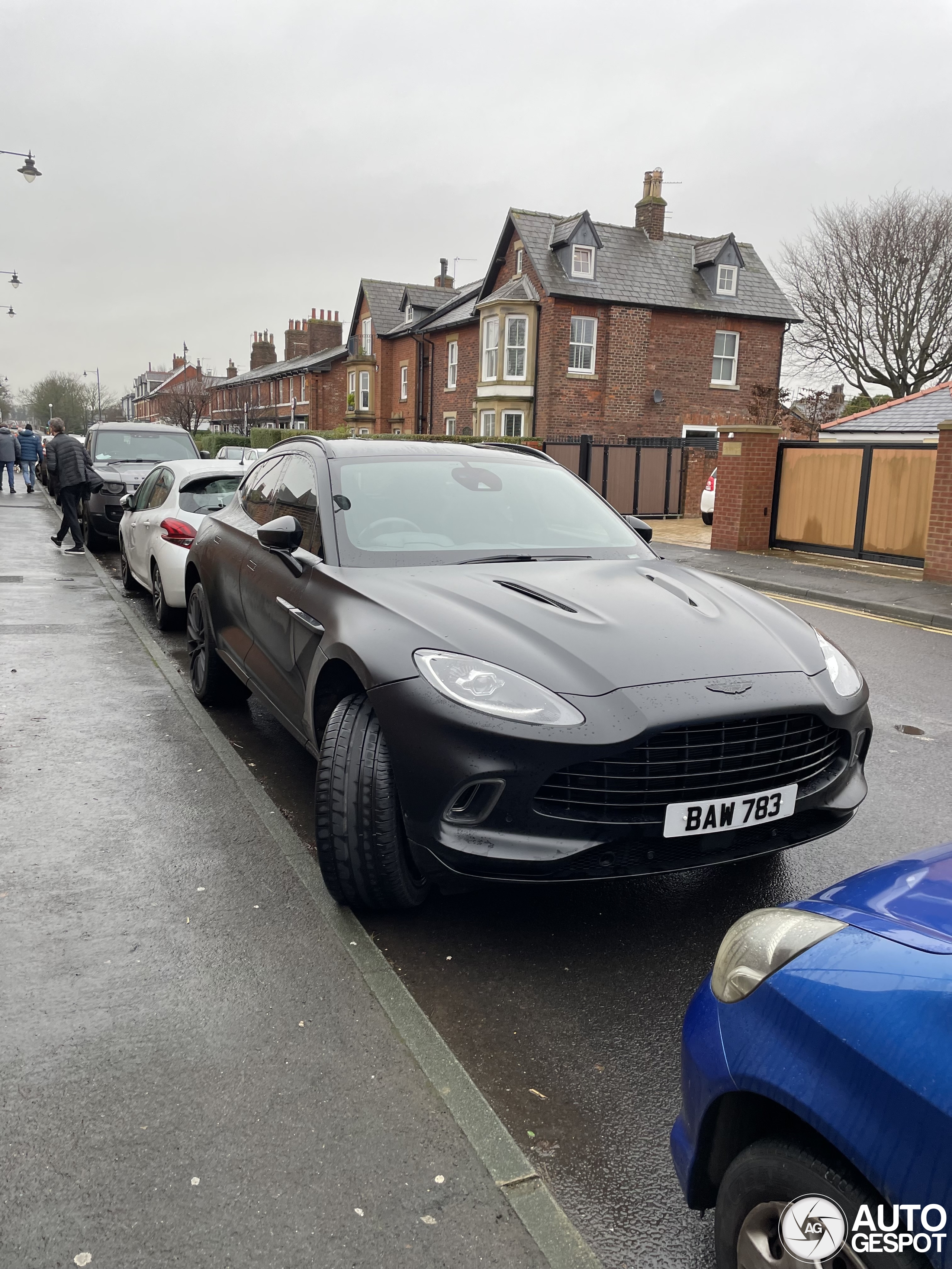 Aston Martin DBX