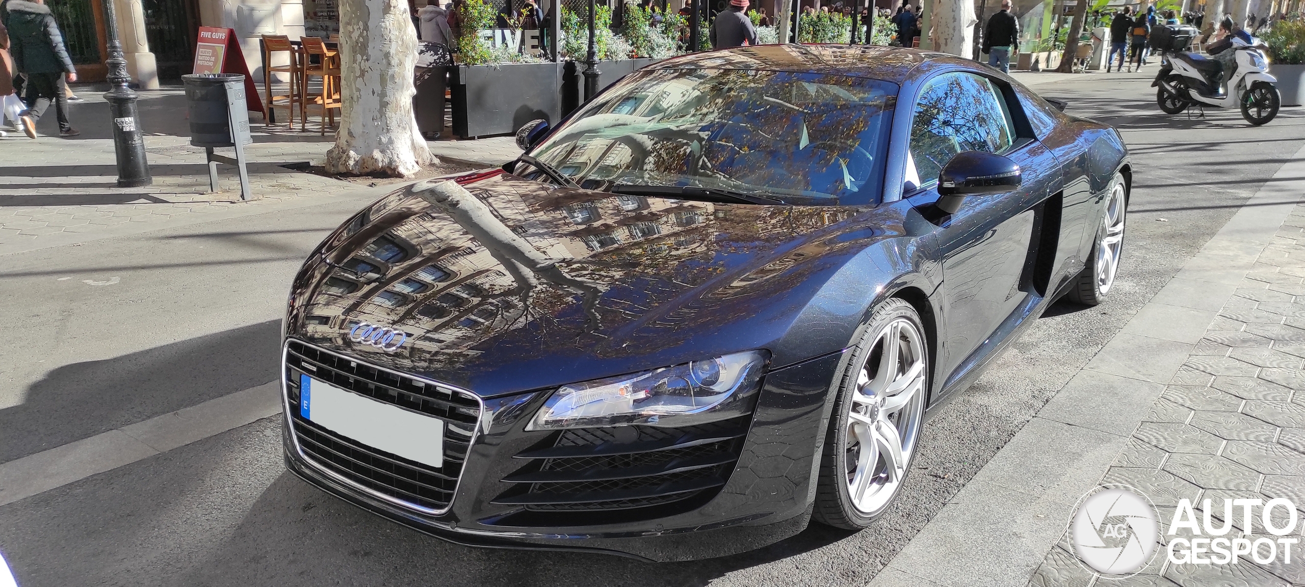 Audi R8