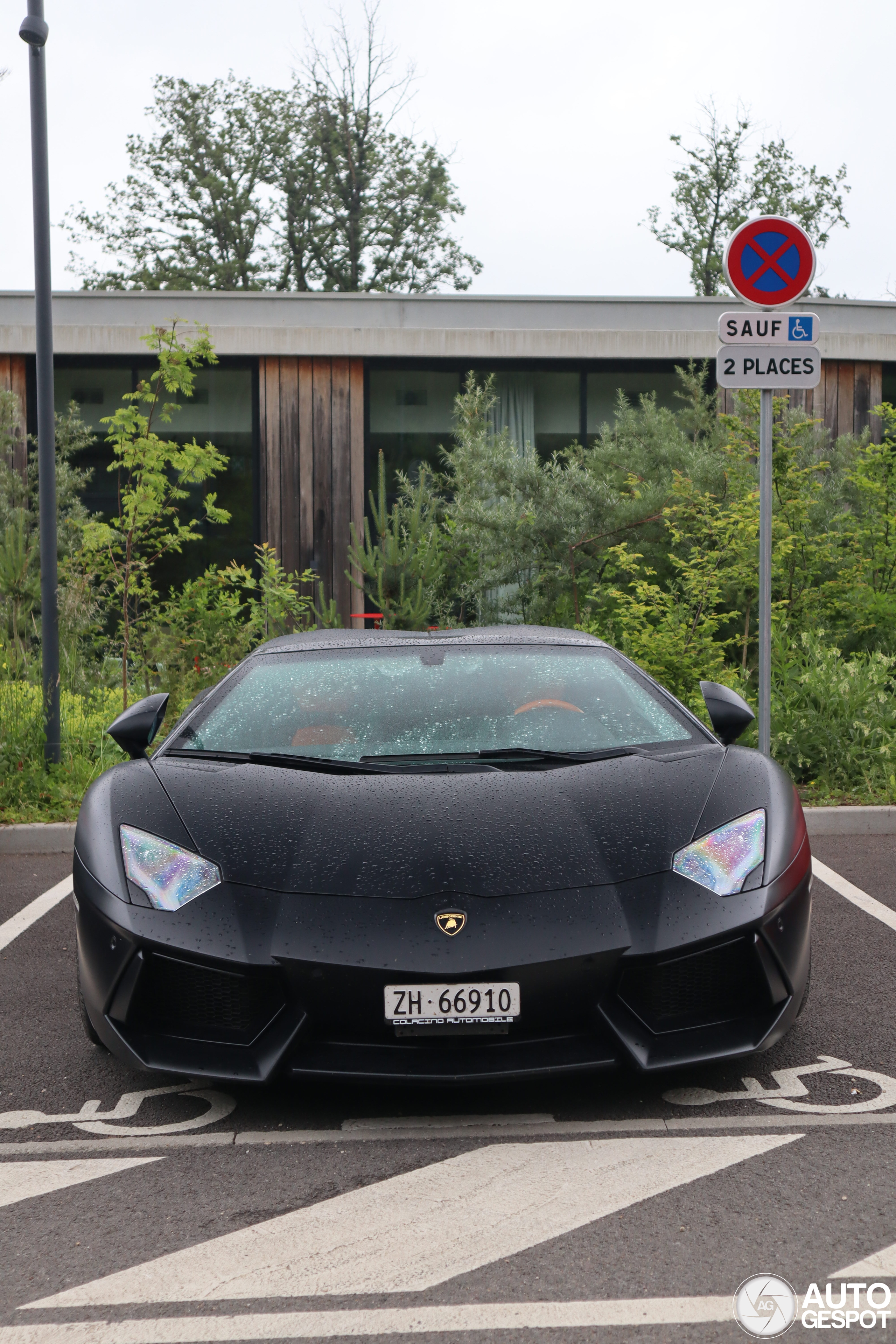 Lamborghini Aventador LP700-4 Roadster