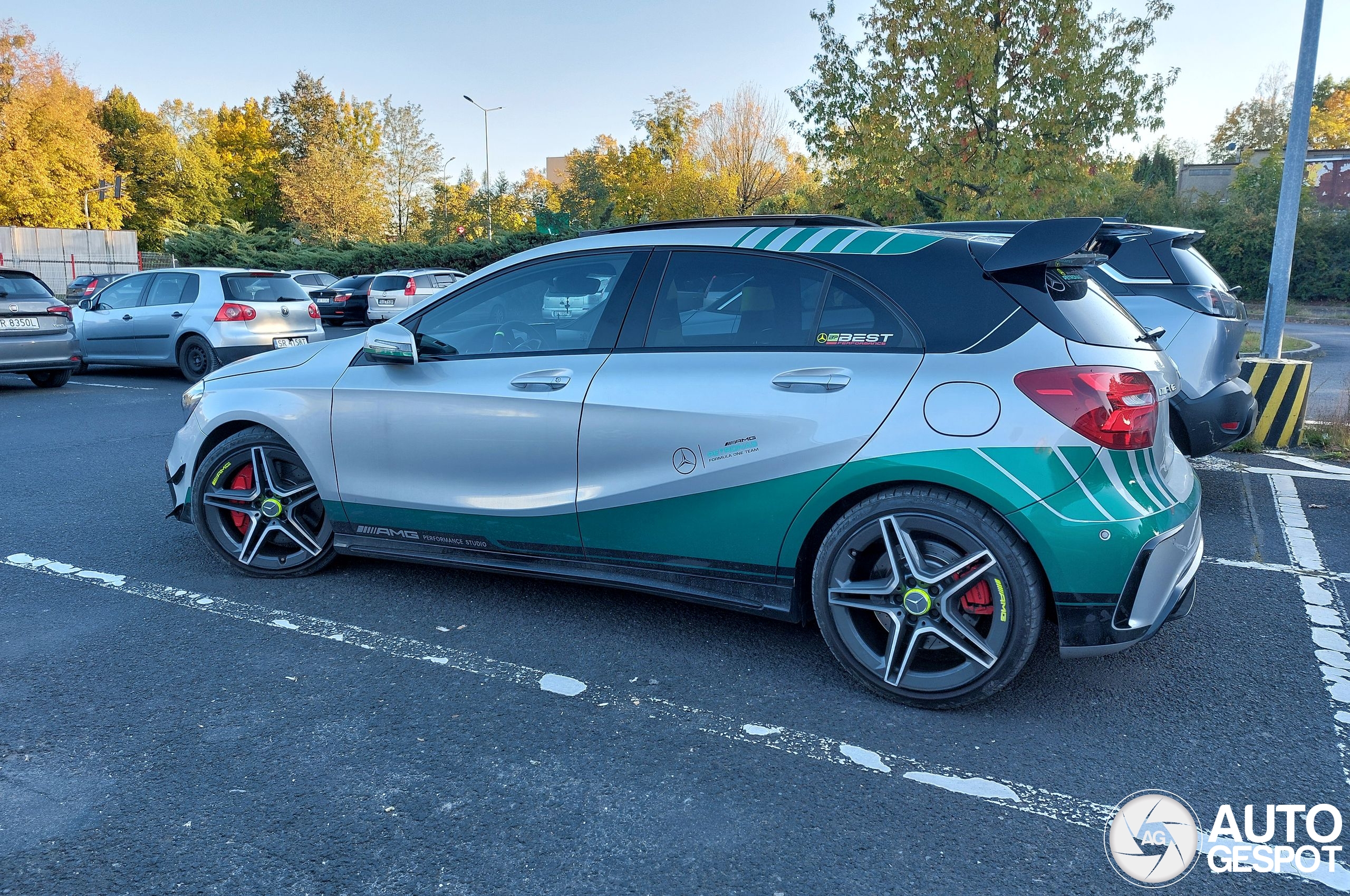 Mercedes-AMG A 45 W176 Petronas 2015 World Champions Edition