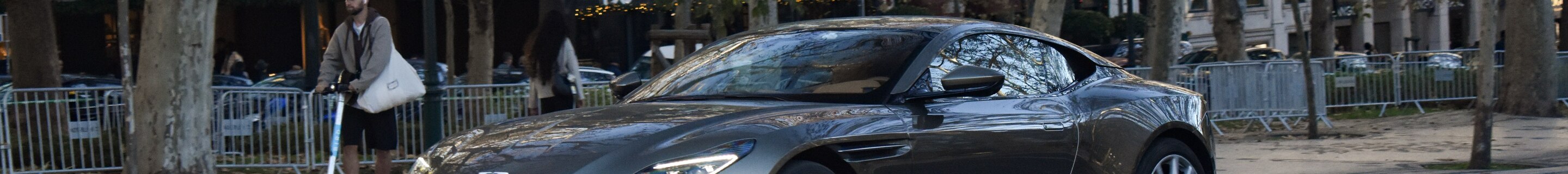 Aston Martin DB11 V8