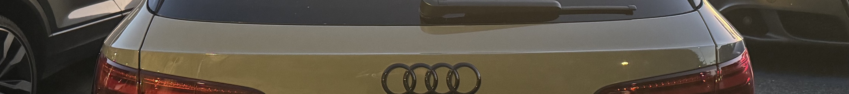 Audi RS4 Avant B9